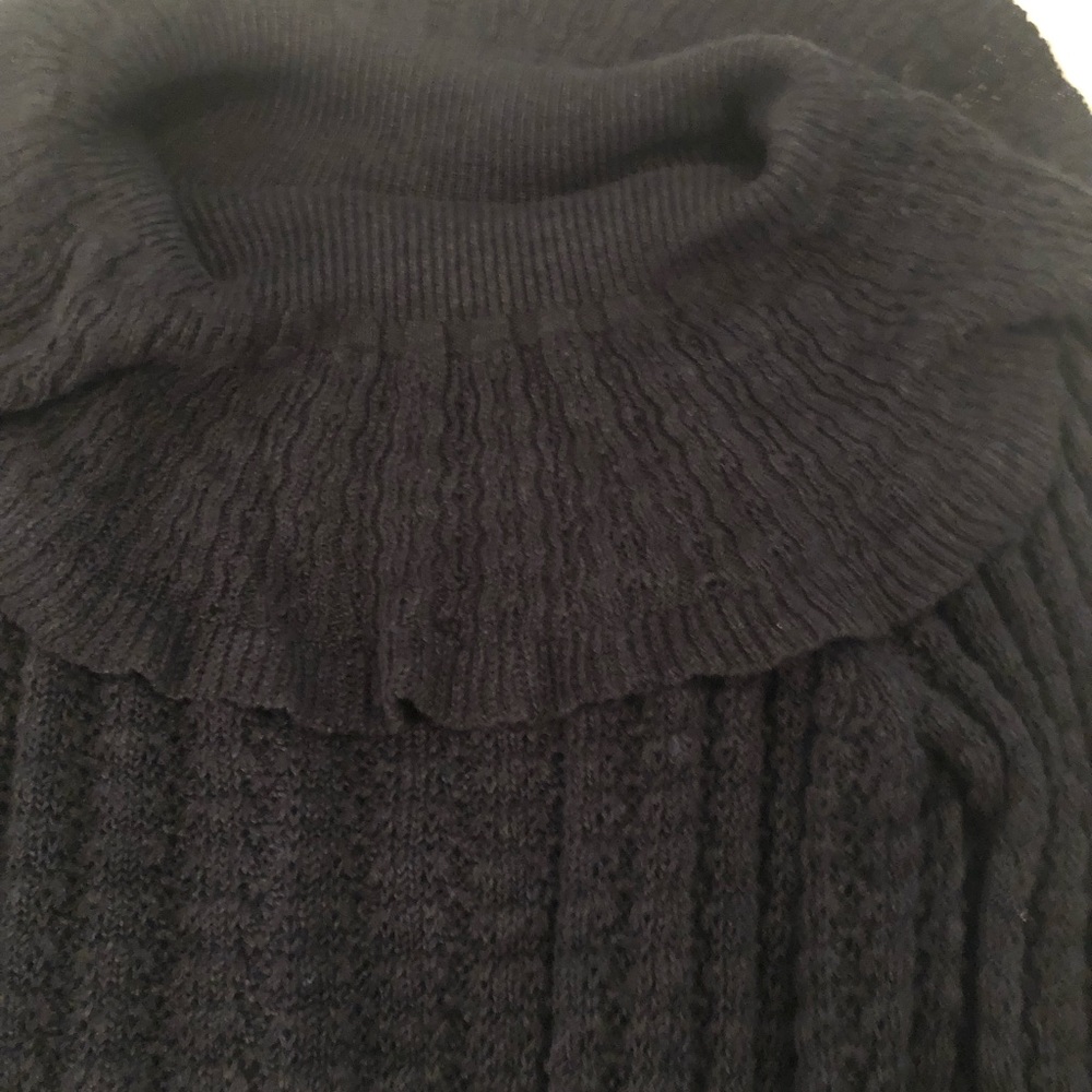 Free People off-the-shoulders black long sleeve sweater size L - Picture 8 of 10
